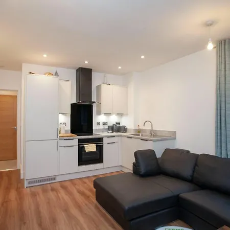 Apartment Modern 1 Bedroom Flat In Centre